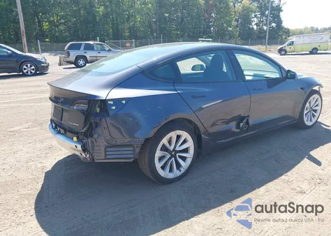 2021 Tesla Model 3 Long Range Dual Motor All-Wheel Drive z USA, uszkodzony, nr VIN 5YJ3E1EB9MF975098